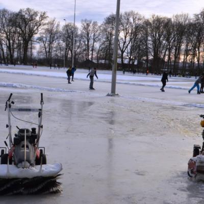 Ijsbaan Zondag 89